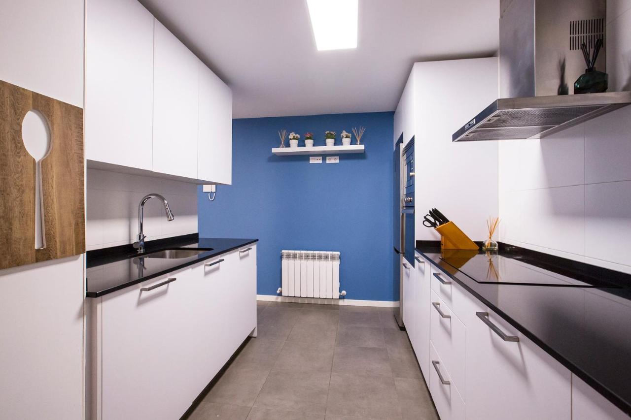 Zalbidea Apartamentos Nuevos Con Garaje Y Wifi Bilbao Buitenkant foto